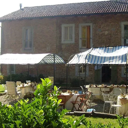 Bed & Breakfast Casaobert Cascina Relais